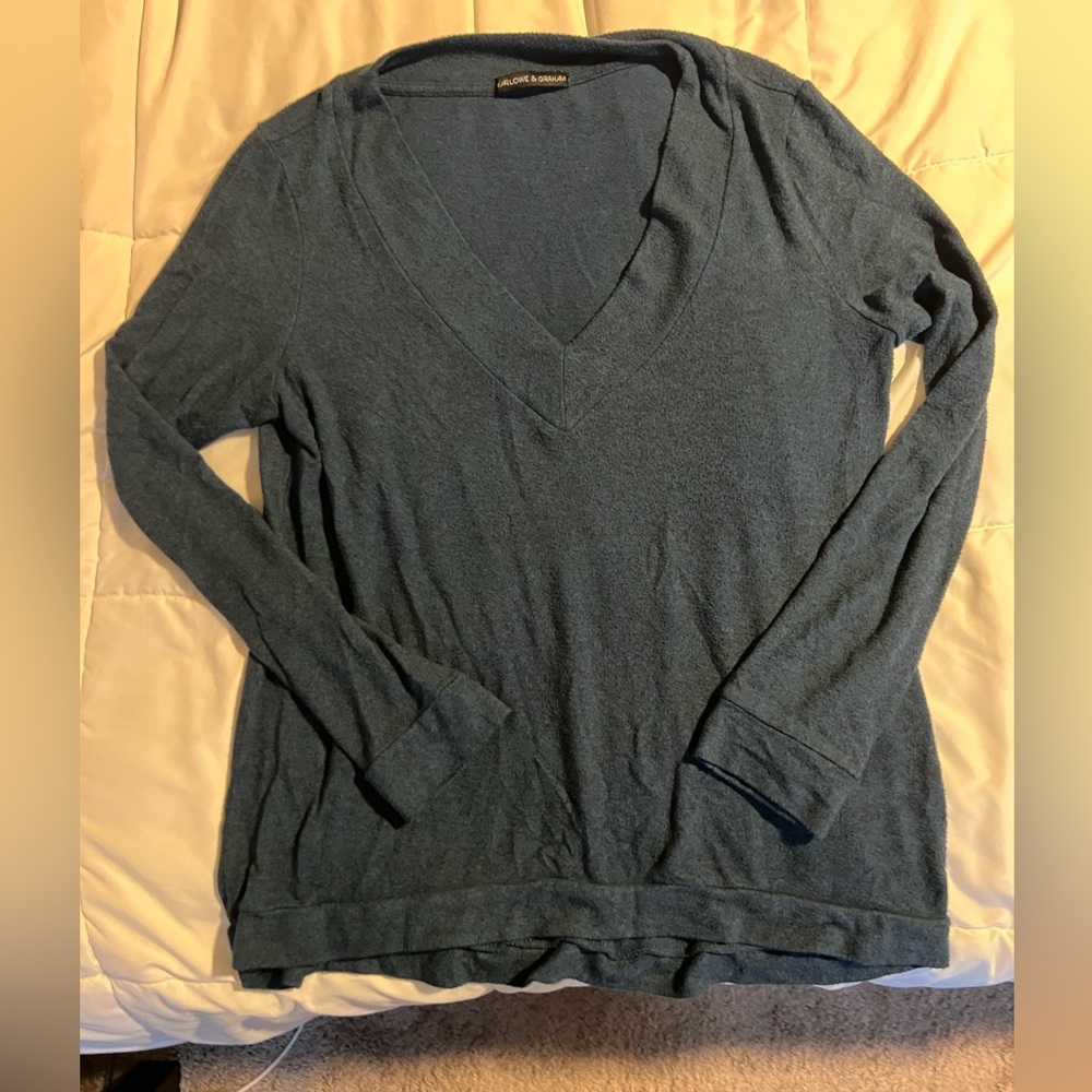 Women’s v-neck soft sweater